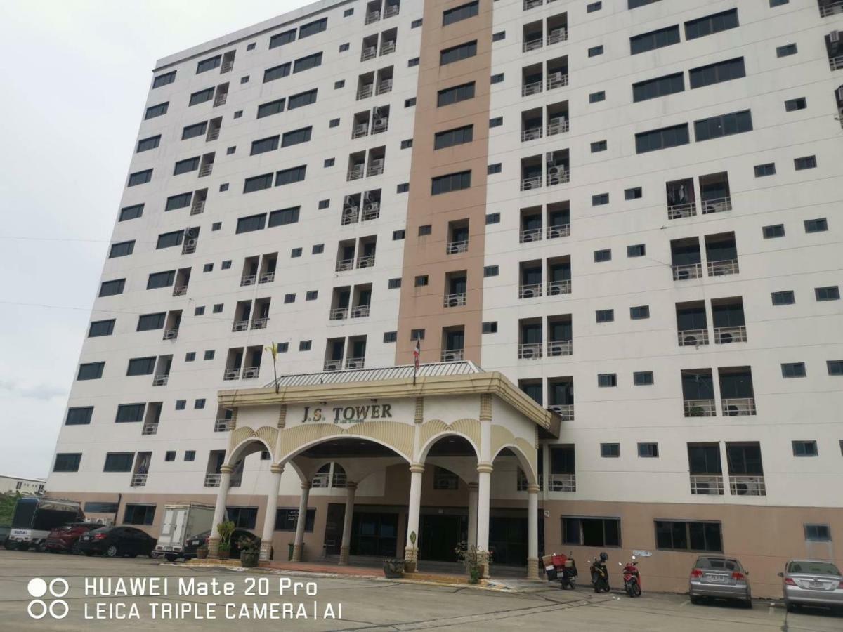Js Tower Hotel Bangkok Bagian luar foto